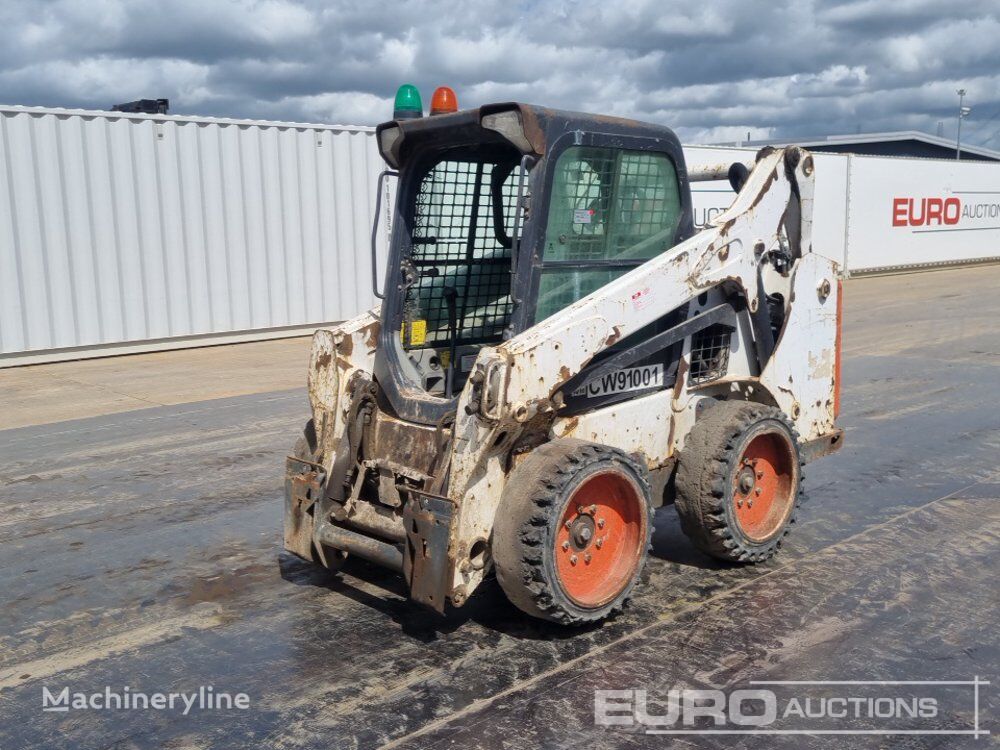 Bobcat S530 minicargadora