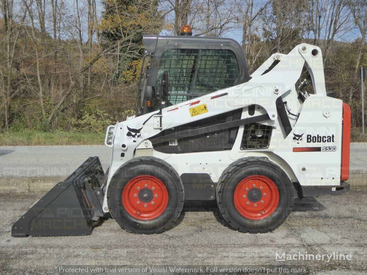 Bobcat S530 skid steer