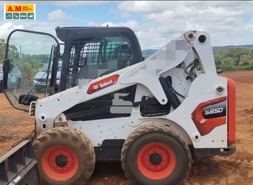 جرافة انزلاقية التوجيه Bobcat S650