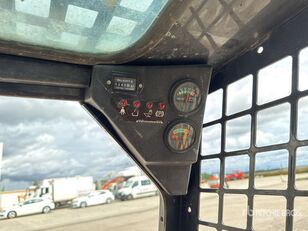 جرافة انزلاقية التوجيه Bobcat S70