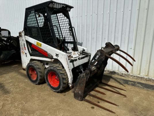 skid steer Bobcat S70 - Fourches à fumier