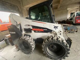 Bobcat S750 skid steer