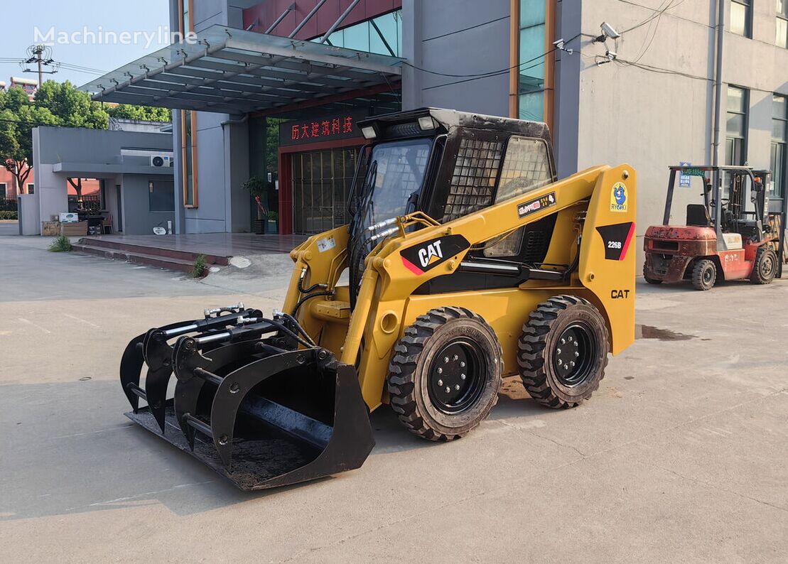 Caterpillar 226B skid steer