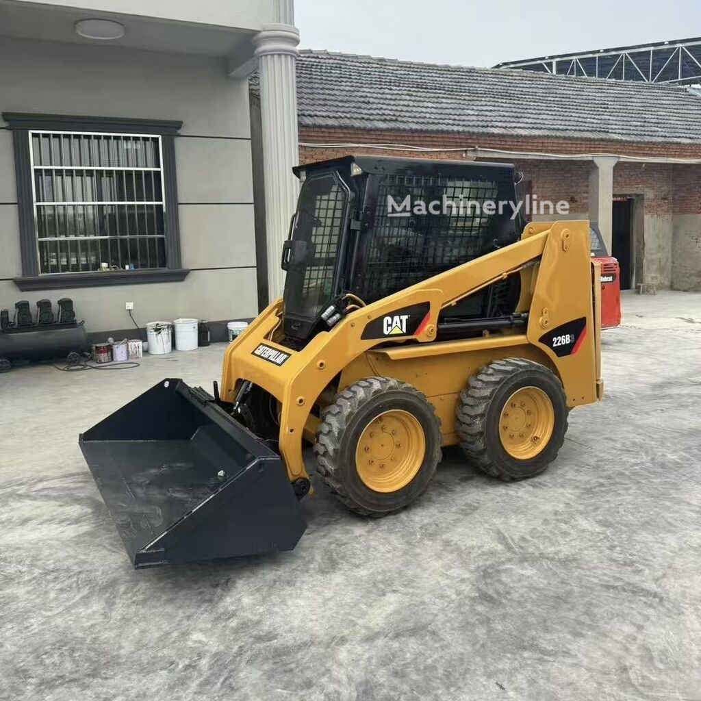 Caterpillar 226B skid steer - Machineryline