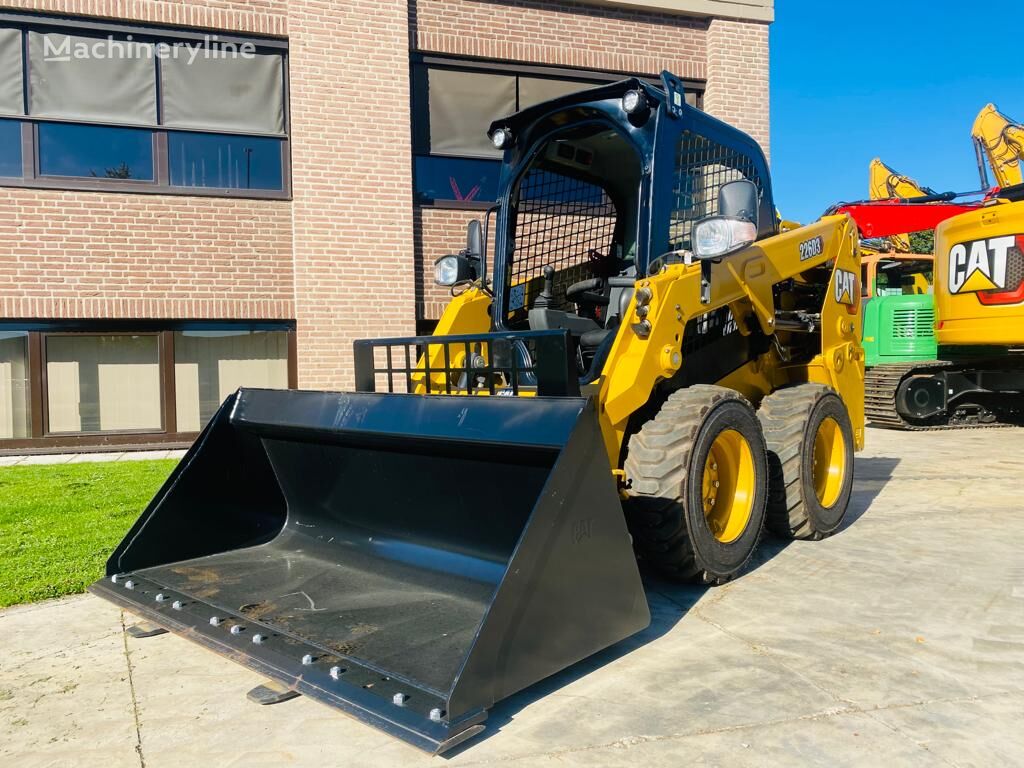 Caterpillar 226D3 skid steer