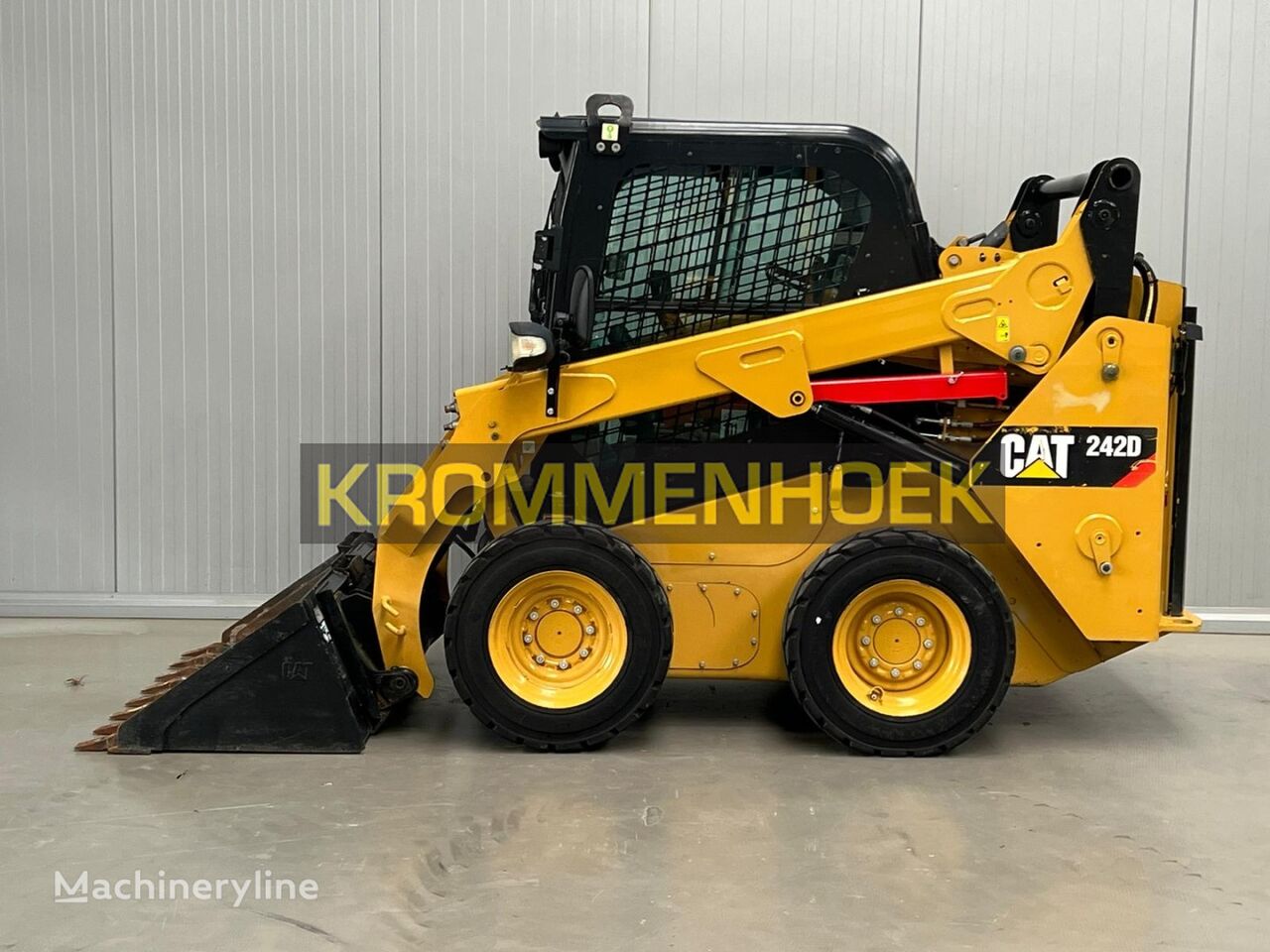 لودرهای لغزنده ،لودرهای لغزش کش Caterpillar 242 D High Flow | A/C