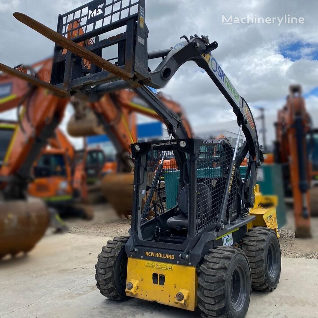 skid steer New Holland L318