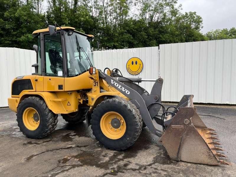 Šmykom riadený nakladač Volvo L30G na predaj | Machineryline SK Šmykom riadený nakladač Volvo L30G - Machineryline