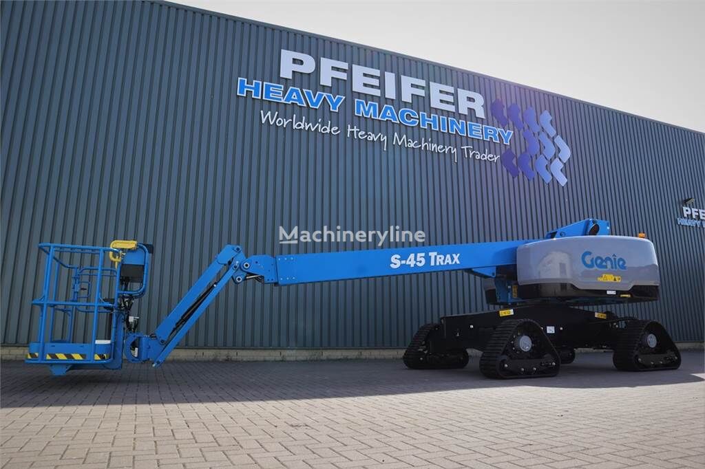 Genie S-45 TRAX Valid inspection, *Guarantee! Diesel, 4x telescopic boom lift