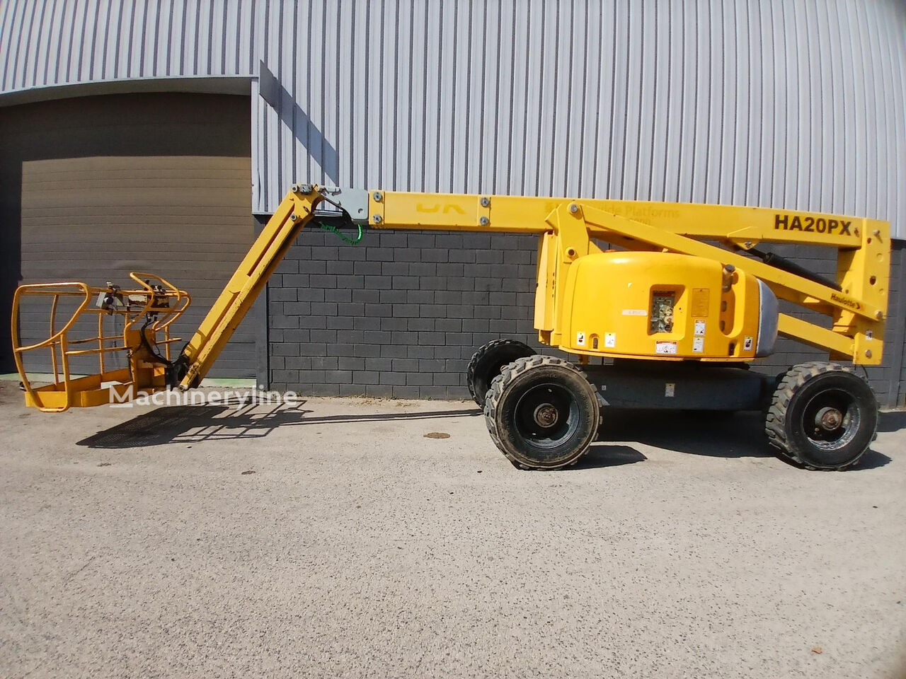 Haulotte HA20PX PLATAFORMA ARTICULADA DIESEL 20 MT telescopic boom lift for sale | Machineryline GH Haulotte HA20PX PLATAFORMA ARTICULADA DIESEL 20 MT telescopic boom lift - Machineryline
