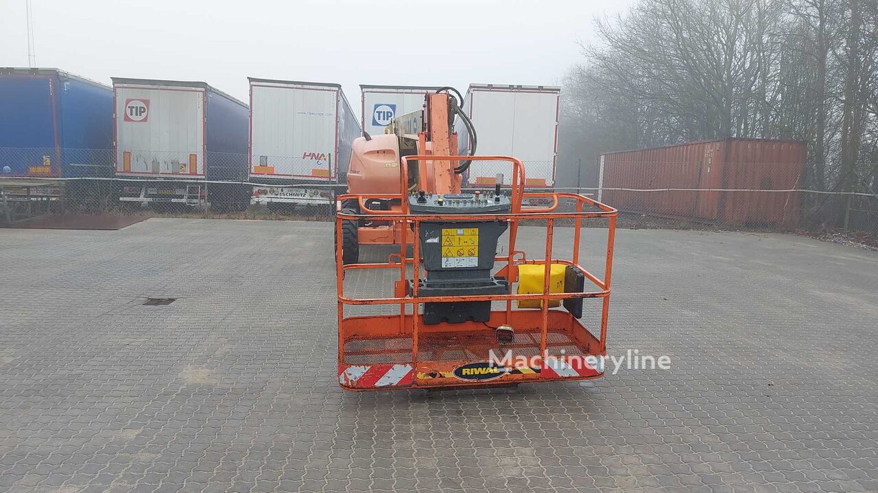 JLG 460SJ telescopic boom lift