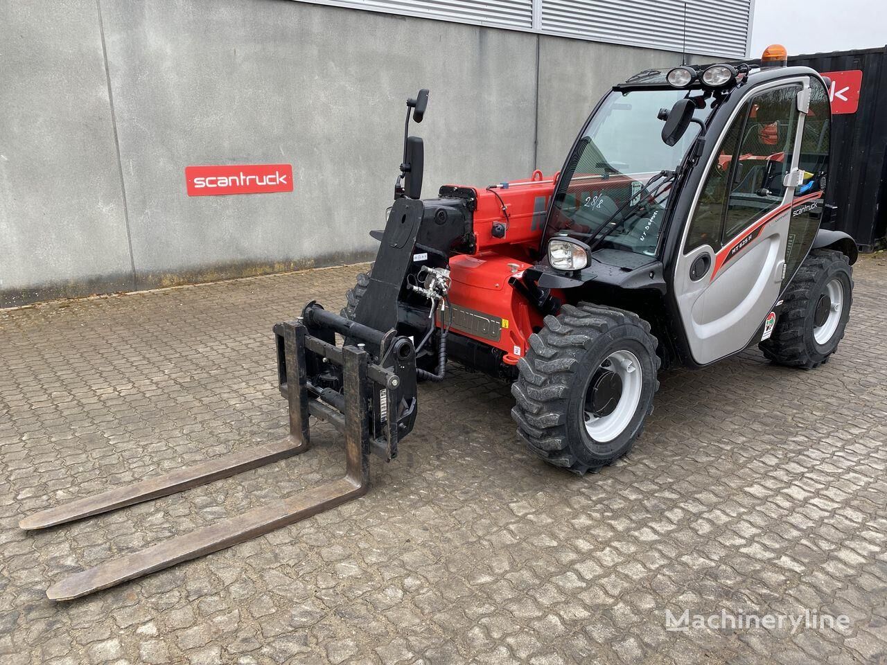 телескопический подъемник Manitou MT625H Comfort ST5