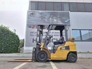 chargeuse articulée télescopique Caterpillar gp25n