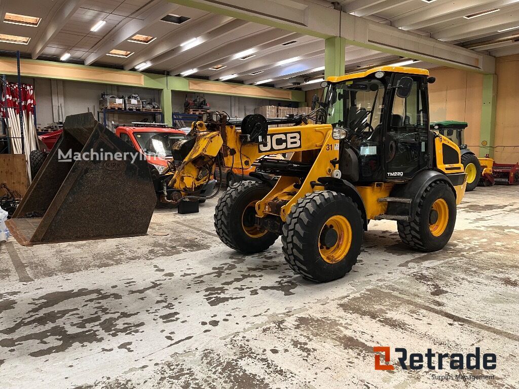 Купить телескопический фронтальный погрузчик JCB TM 220 T4A | Machineryline GE Телескопический фронтальный погрузчик JCB TM 220 T4A - Machineryline