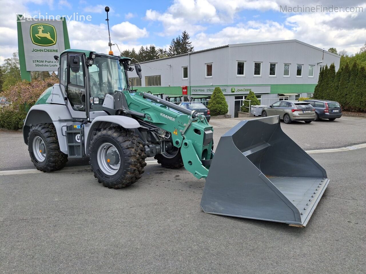 جرافة ذات عجلات تلسكوبية Kramer KL55.8T