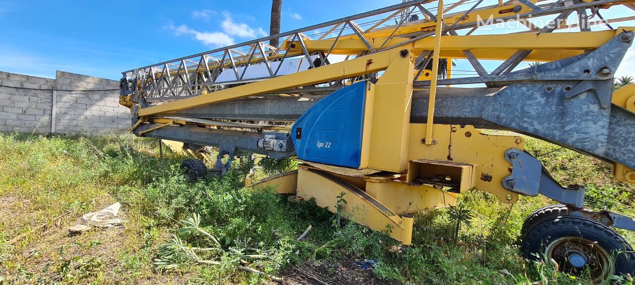 grue à tour Potain IGO 22 pour pièces détachées