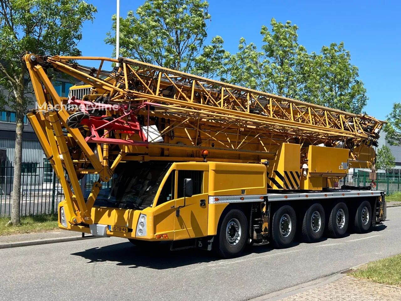 Grua de torre Spierings SK599 AT5 a venda | Machineryline PT Grua de torre Spierings SK599 AT5 - Machineryline