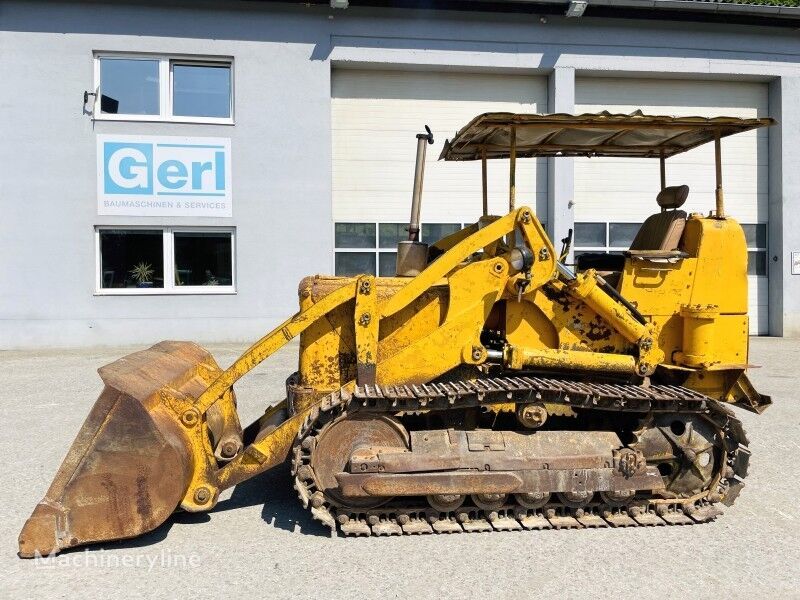 Caterpillar 933F track loader