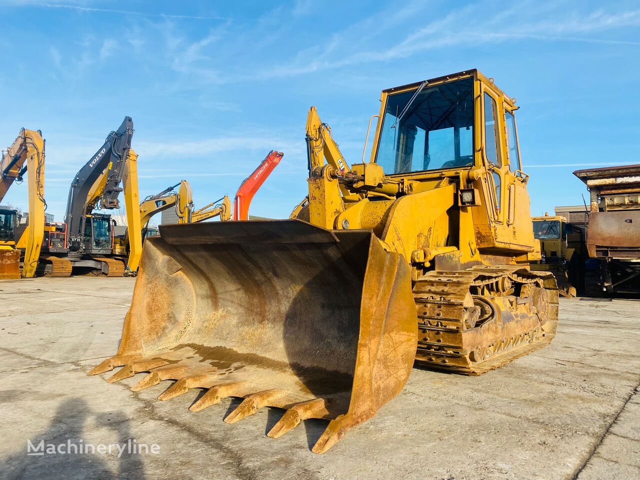 погрузчик гусеничный Caterpillar 943