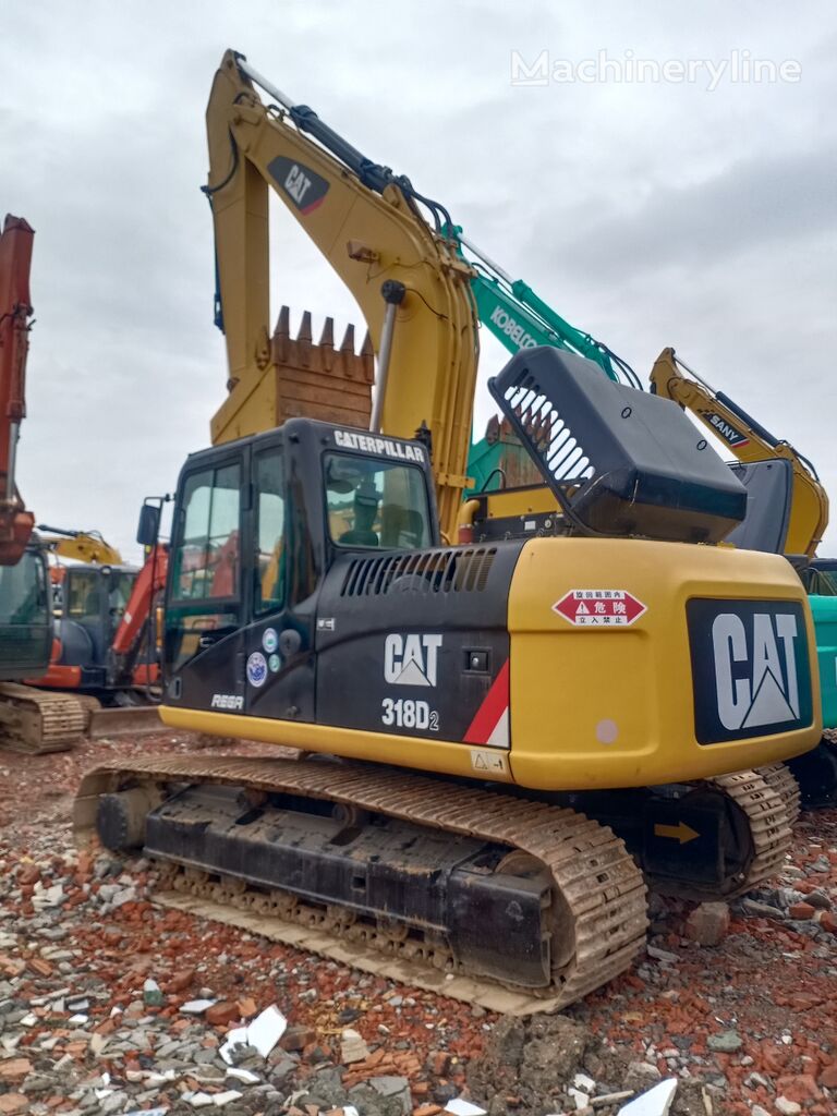 CAT 318D tracked excavator