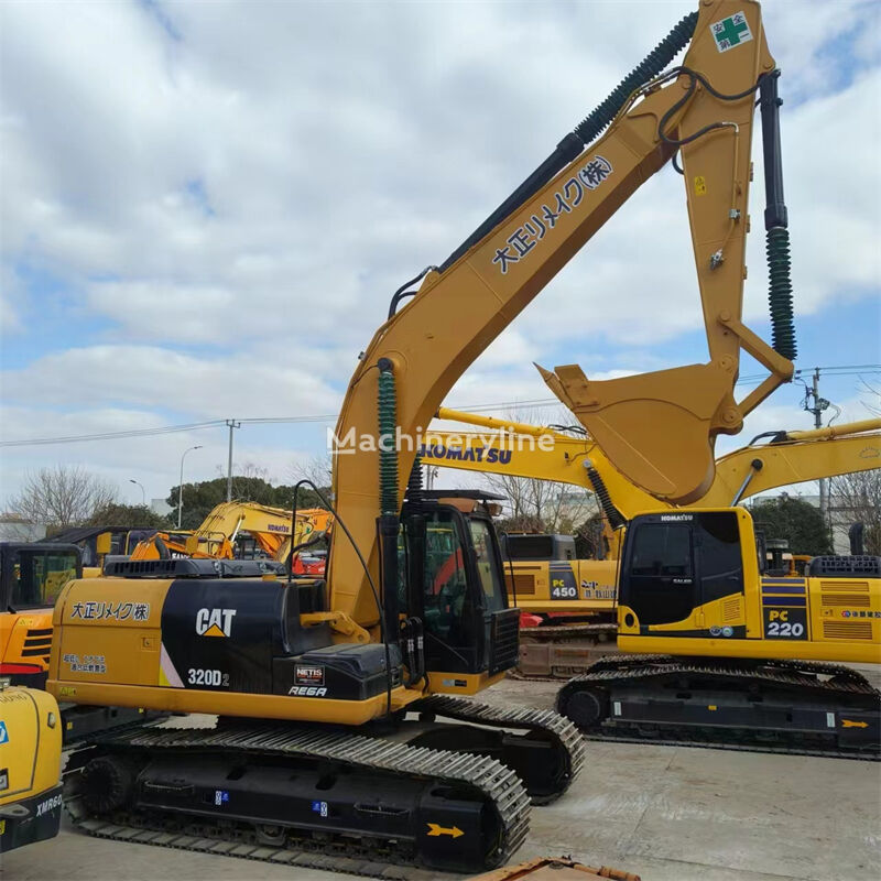 CAT 320D tracked excavator