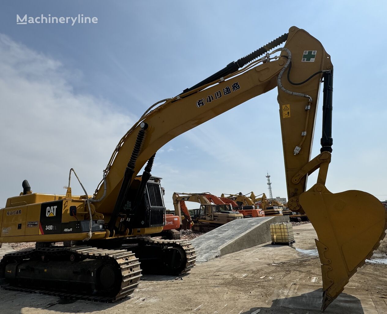 CAT 349D2L tracked excavator