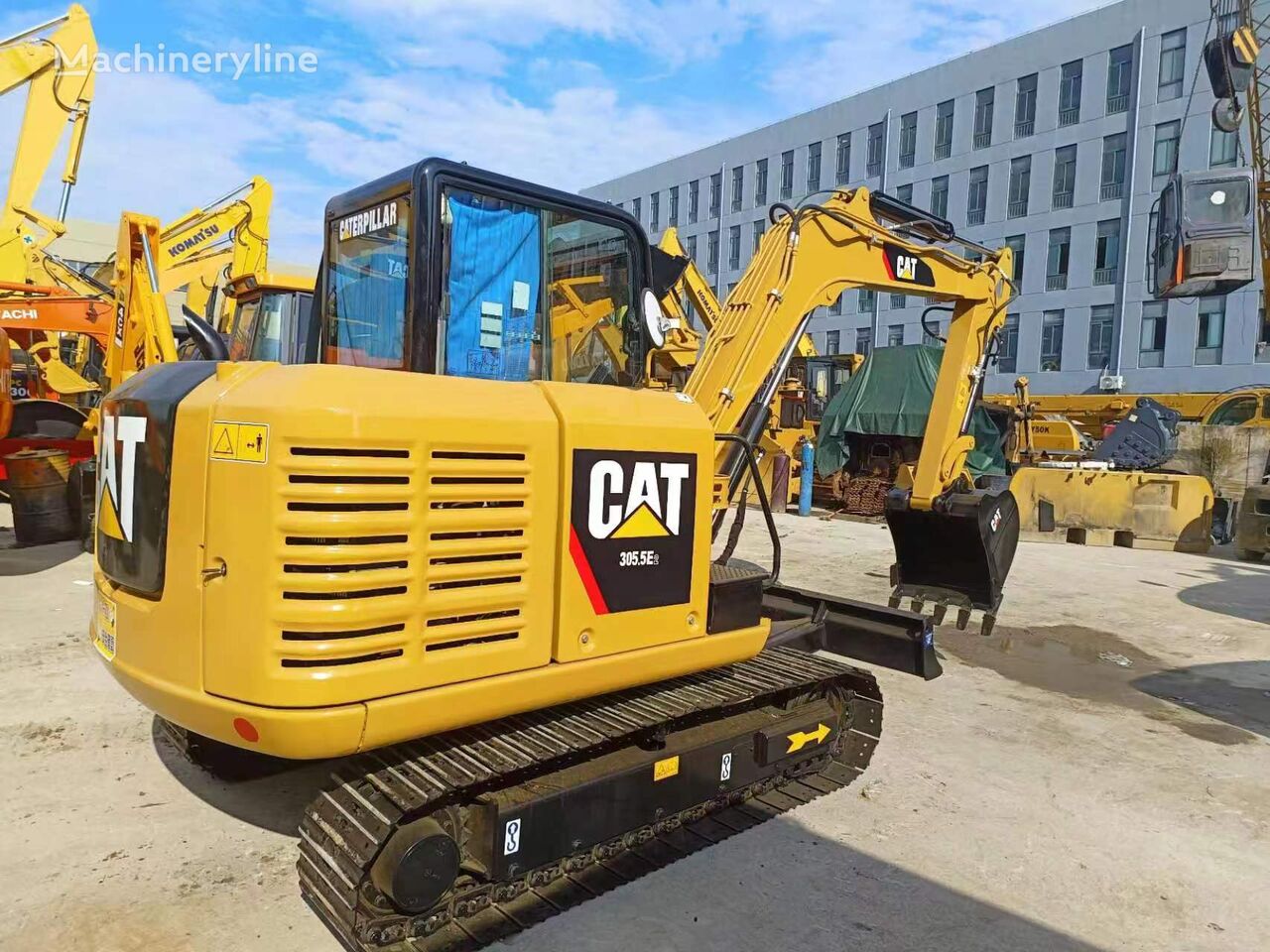 بیل مکانیکی ریلی Caterpillar 303.5E2