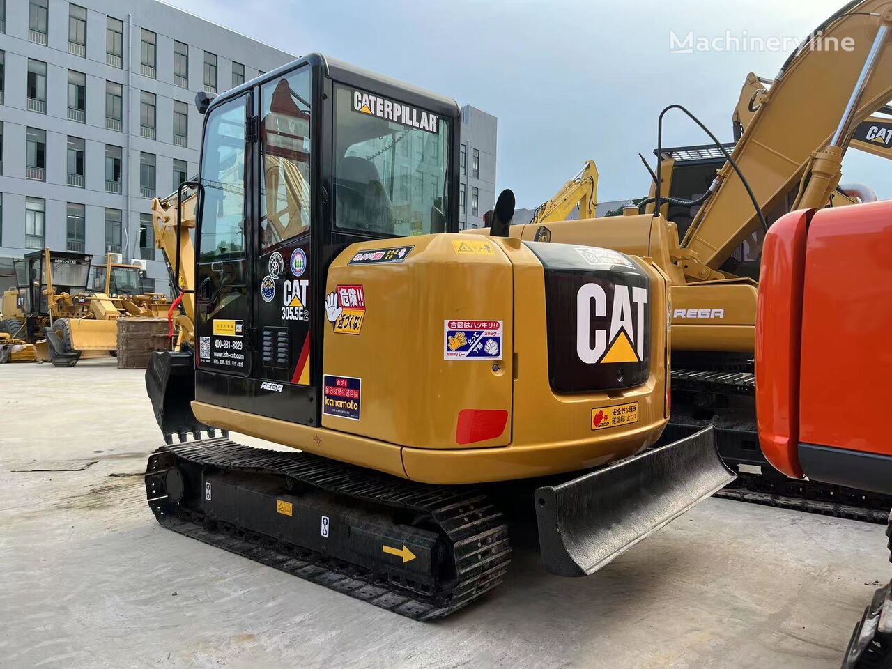 بیل مکانیکی ریلی Caterpillar 305.5E