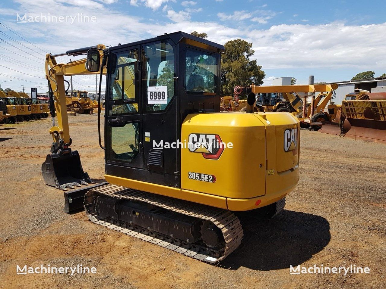 Caterpillar 305.E2 tracked excavator