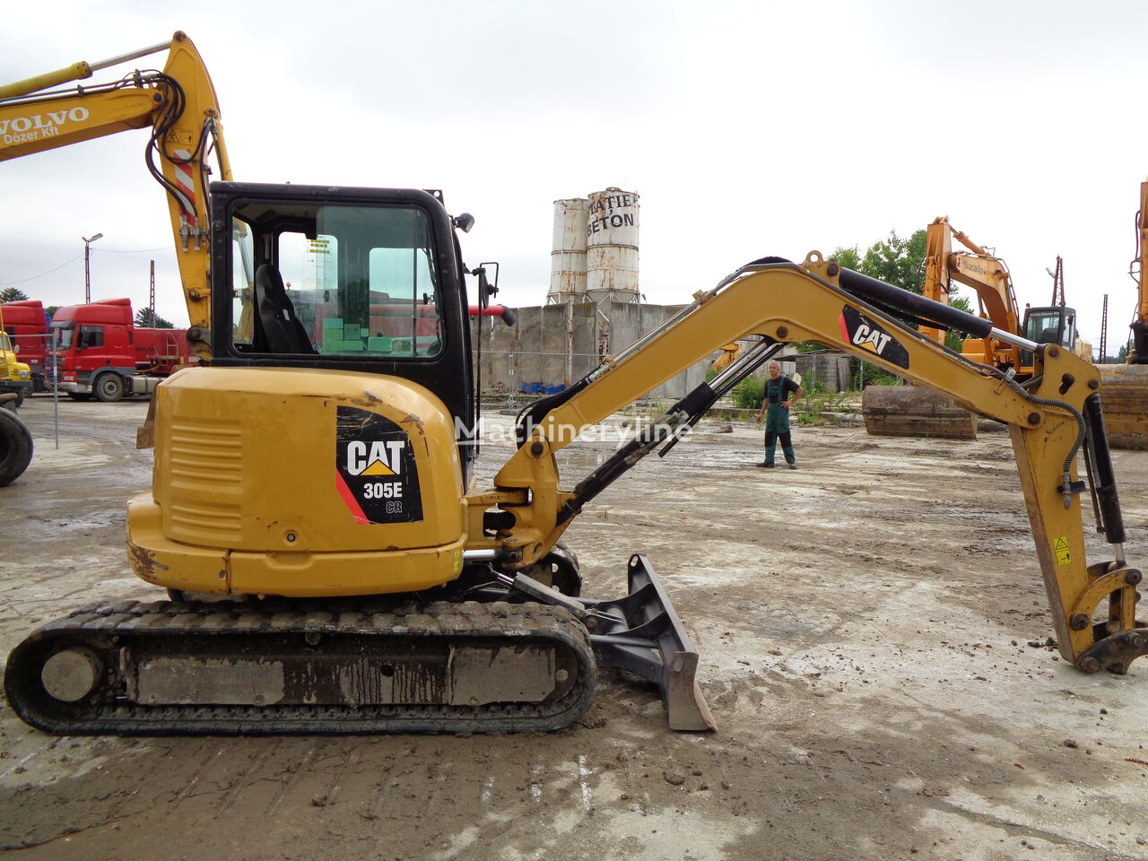 escavadora de rastos Caterpillar 305ECR