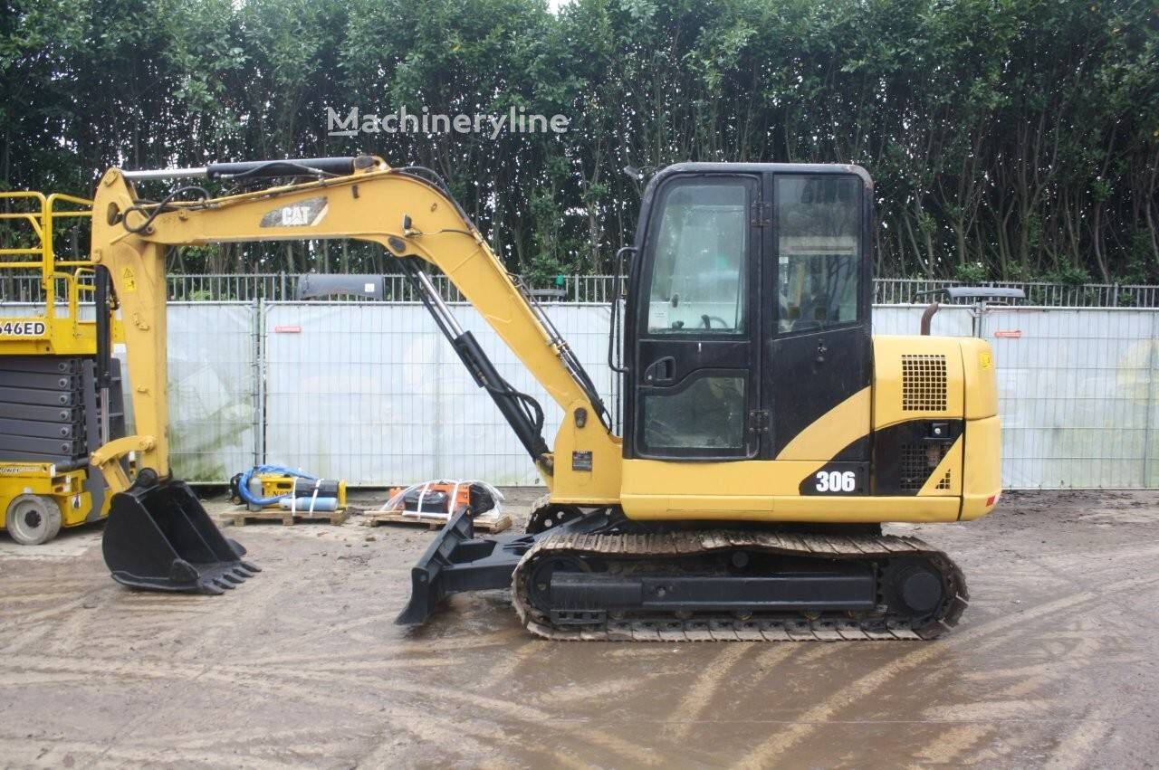 Caterpillar 306 tracked excavator - Machineryline