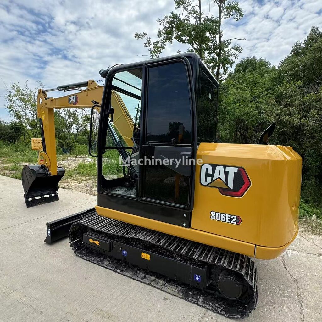 Caterpillar 306E2 tracked excavator