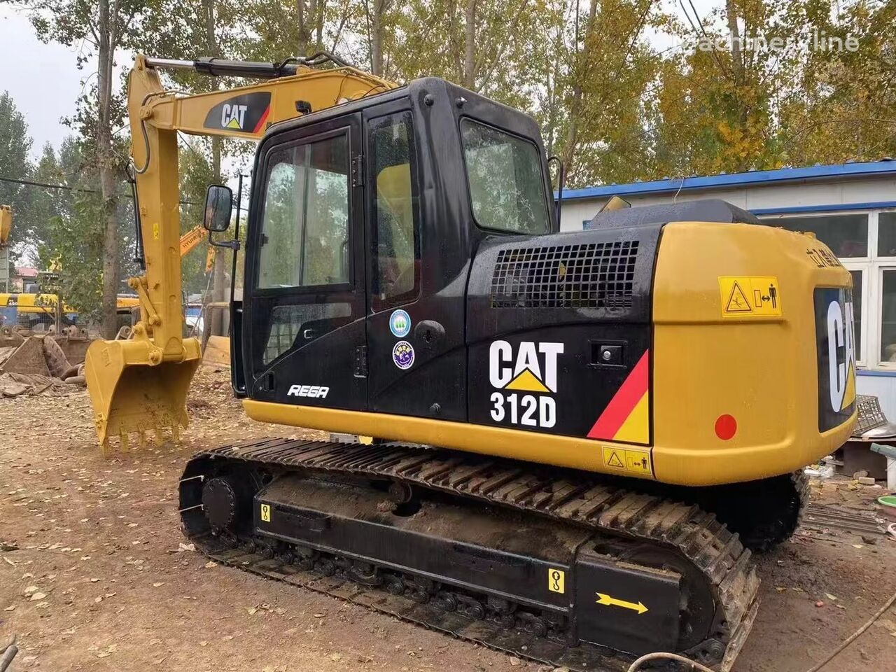 حفارة مجنزرة Caterpillar 312DL