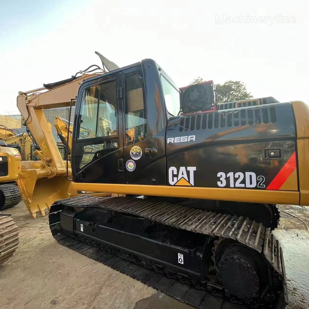 escavadora de rastos Caterpillar 312d2 nova