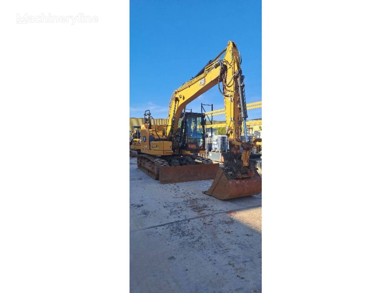 Caterpillar 315 tracked excavator