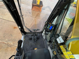 بيع حفارة مجنزرة Caterpillar 320 ROTOTILT / CENTRAL LUBRICATION / AC / 2 BUCKETS - صورة 22 | Machineryline AE حفارة مجنزرة Caterpillar 320 ROTOTILT / CENTRAL LUBRICATION / AC / 2 BUCKETS | صورة 22 - Machineryline