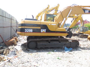 Caterpillar 320B tracked excavator