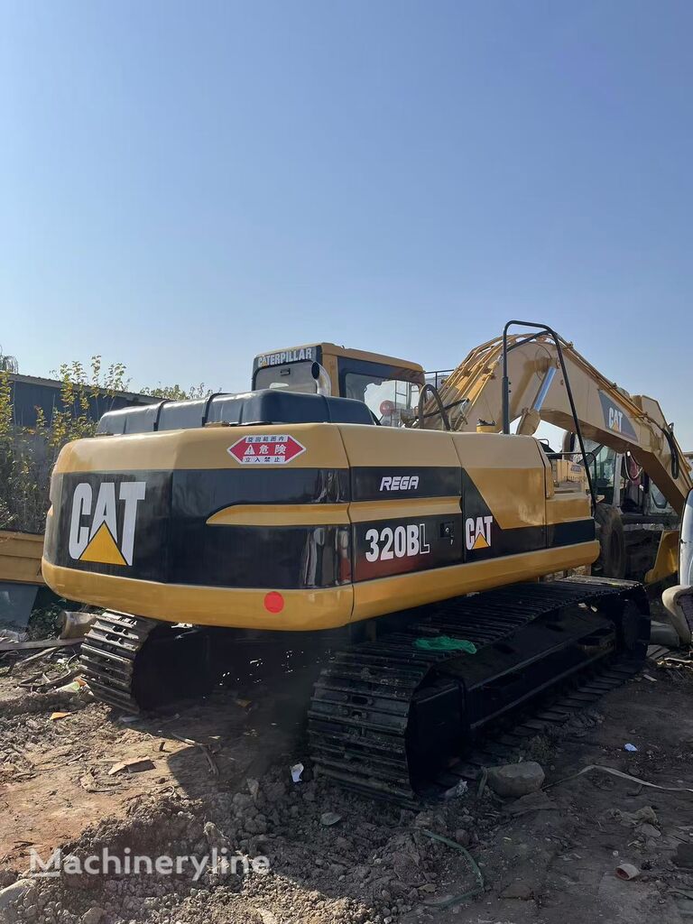 гусеничный экскаватор Caterpillar 320BL