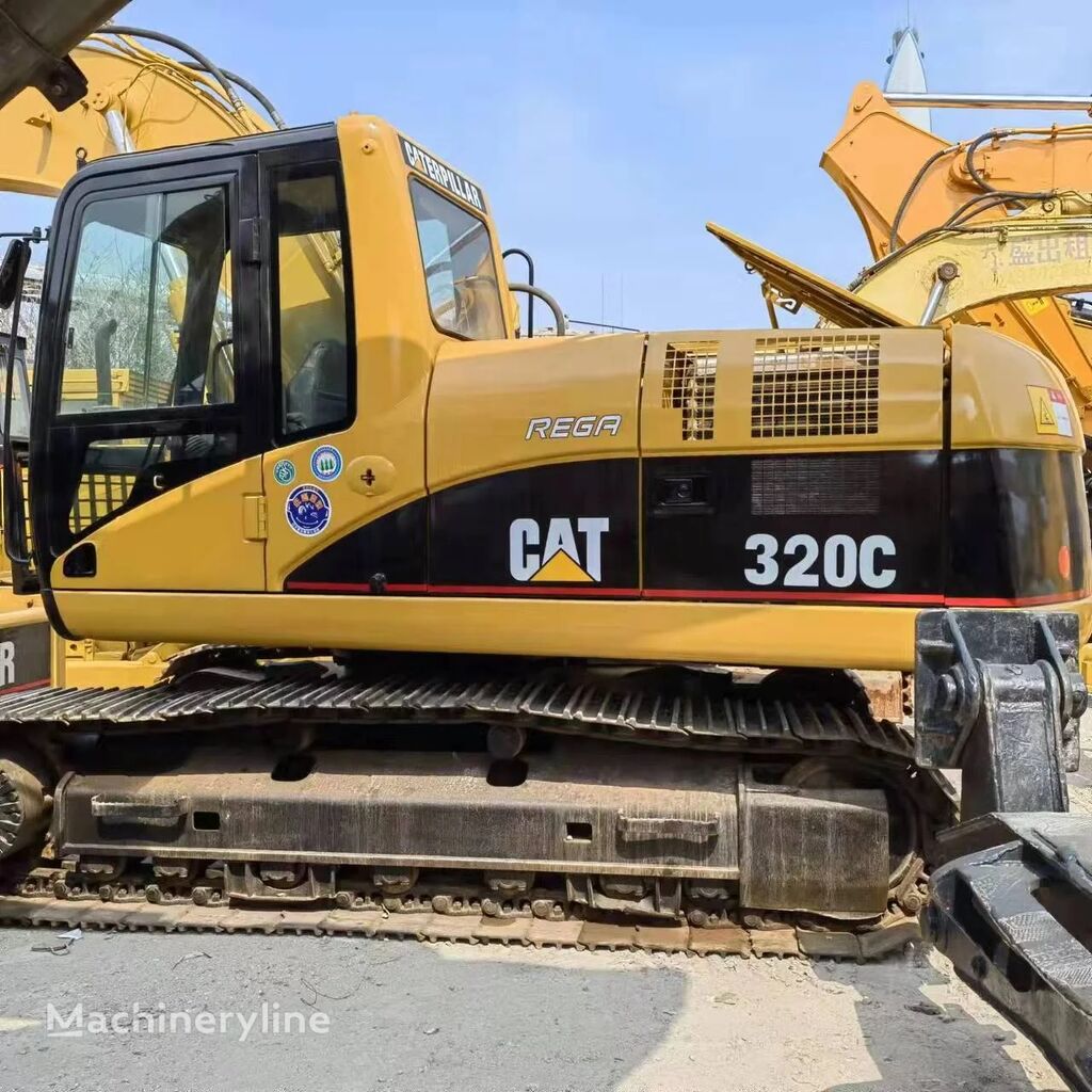 Caterpillar 320C tracked excavator