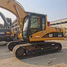 Caterpillar 320CL tracked excavator