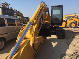 Caterpillar 320CL tracked excavator