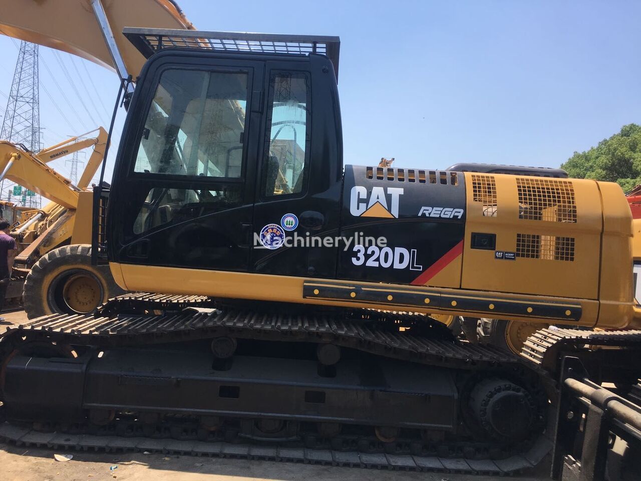 Гусеничный экскаватор Caterpillar 320D - Machineryline