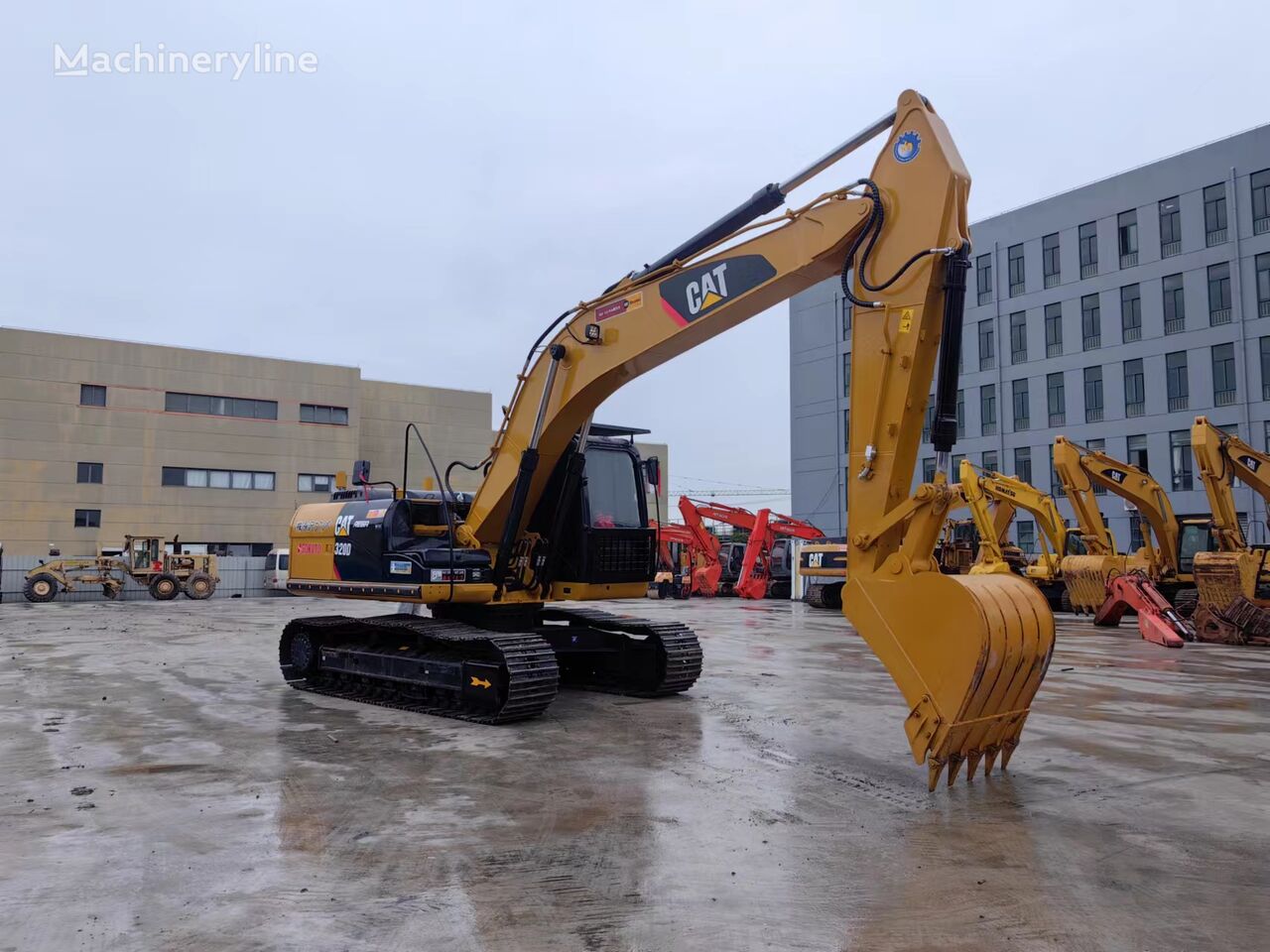 koparka gąsienicowa Caterpillar 320D