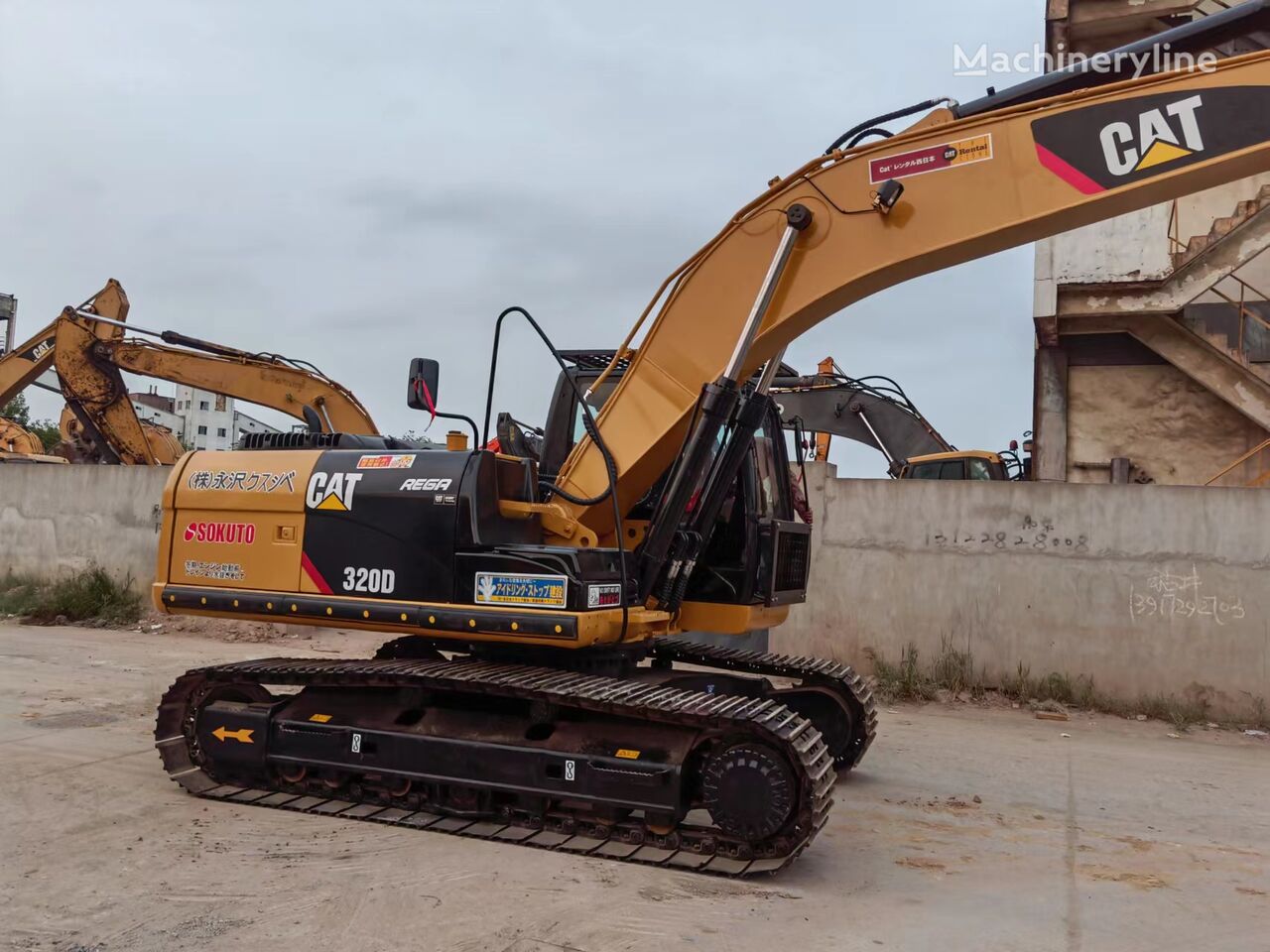 excavator pe şenile Caterpillar 320D