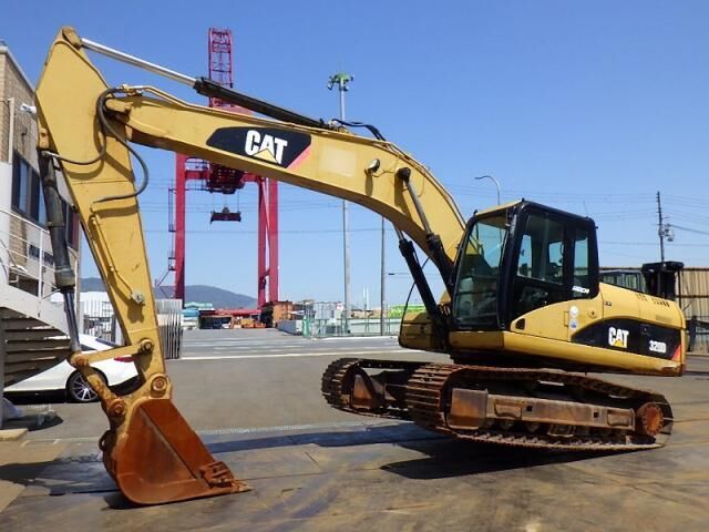 Caterpillar 320D tracked excavator