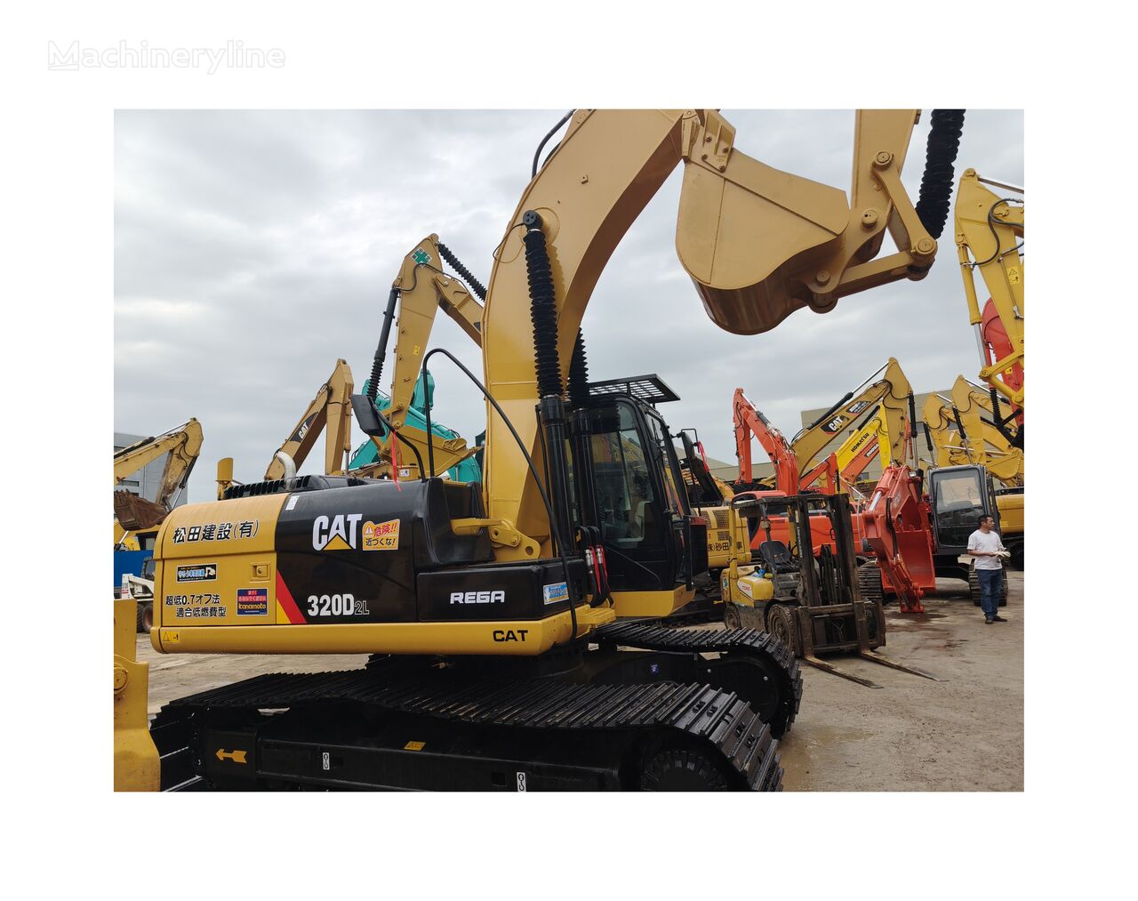 pelle sur chenilles Caterpillar 320D