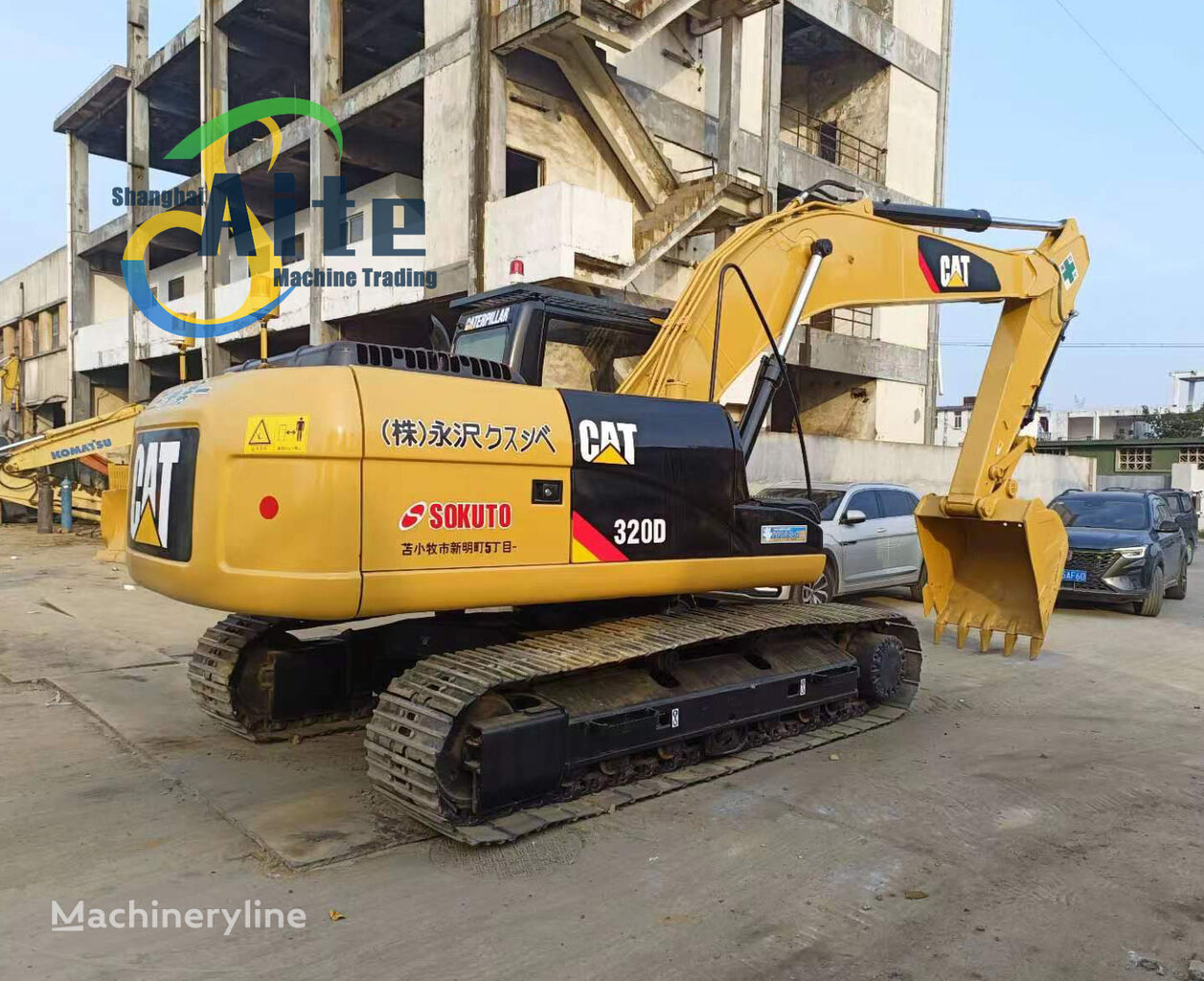 Caterpillar 320D tracked excavator