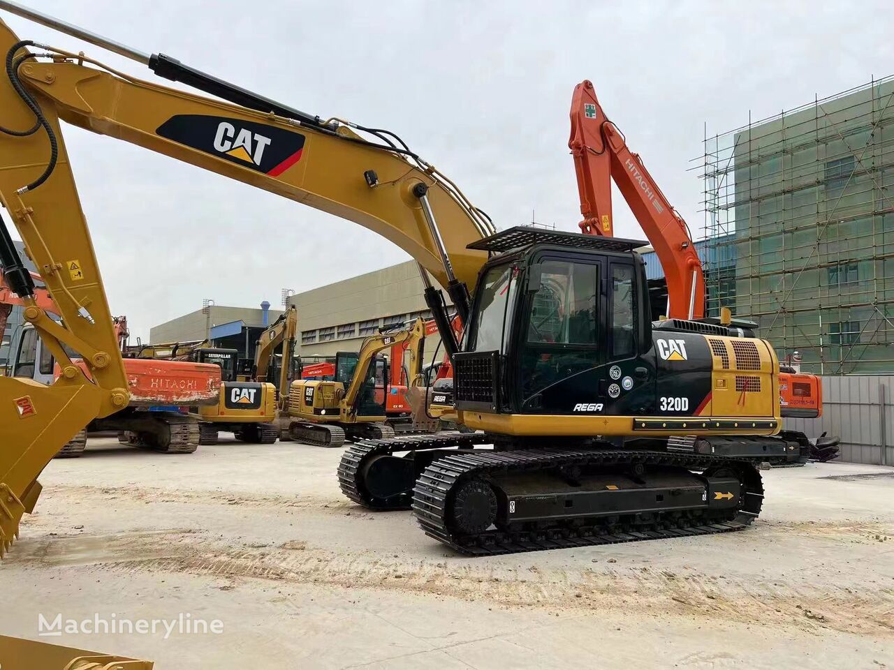 гусеничный экскаватор Caterpillar 320D