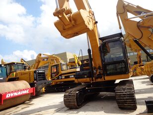 Caterpillar 320D tracked excavator