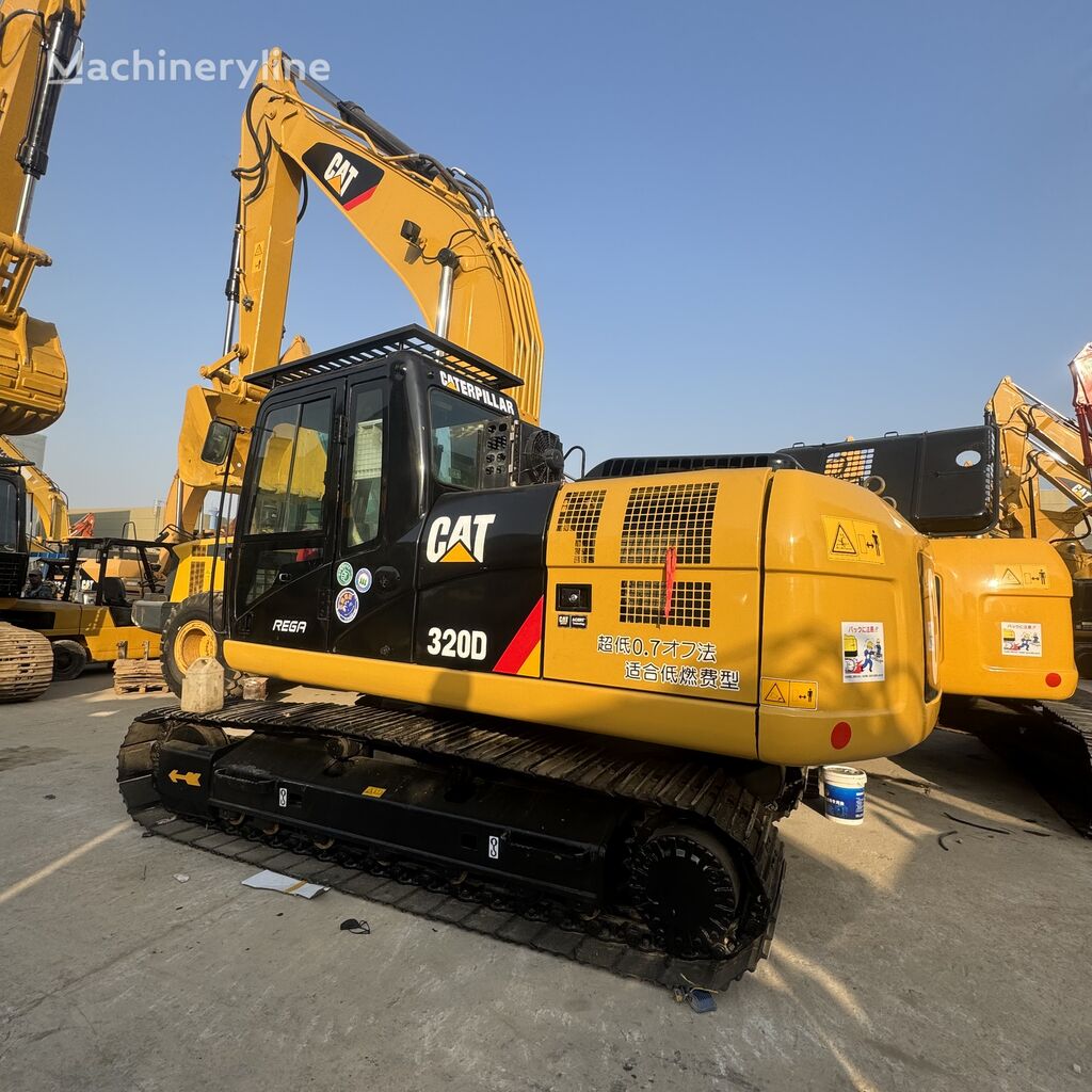 гусеничный экскаватор Caterpillar 320D CAT